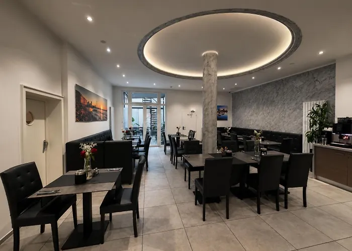 Palm Premium Hotel & Apartments
